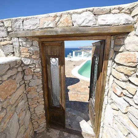 Mykonos Art * Kanakia
